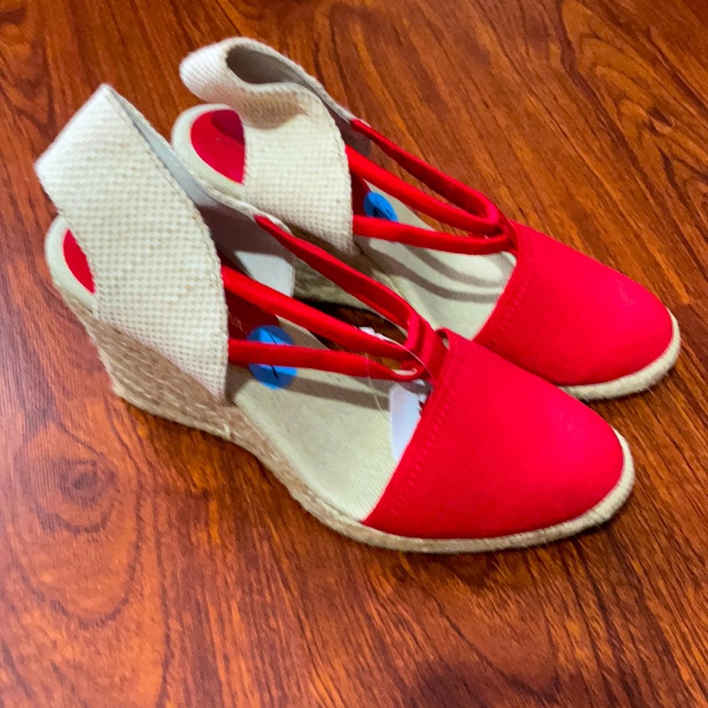 Cute wedge shoes
